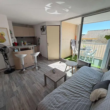 Cosy Avec Piscine, Parking Grand Balcon 아파트 *